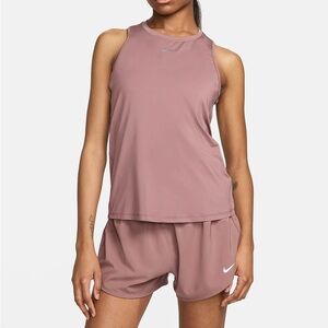Nike One Classic
Women's Dri-FIT Tank Top